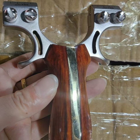 TIRACHINAS PROFESIONAL CON CABEZA DE ARCO DE ACERO INOXIDABLE Y MANGO DE MADERA + ESTUCHE ARTESANO [HECHO A MANO]